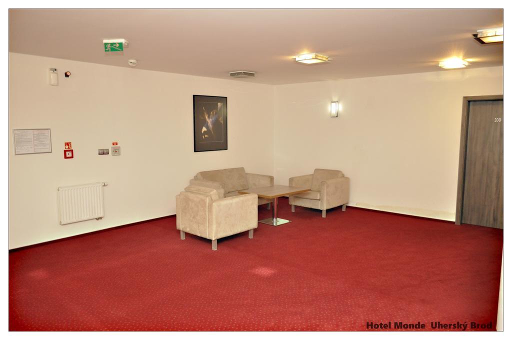 Hotel Monde Uhersky Brod Exterior photo